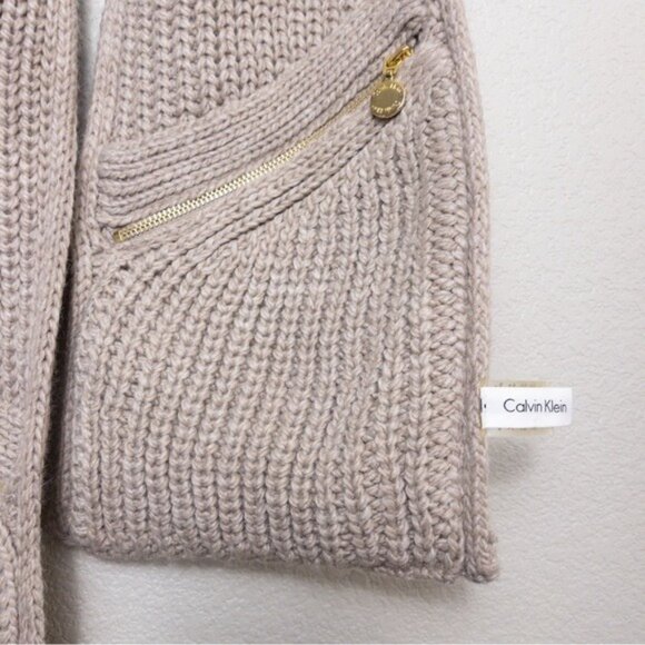 NEW Calvin Klein Knit Scarf Gold Zipper Pockets OS Beige Tan - Picture 2 of 6